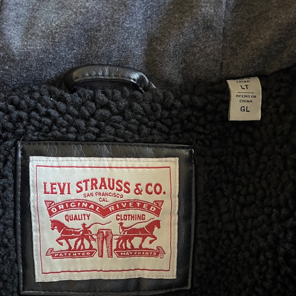 Levi's Black Hooded Jacket - Picture 5 of 5